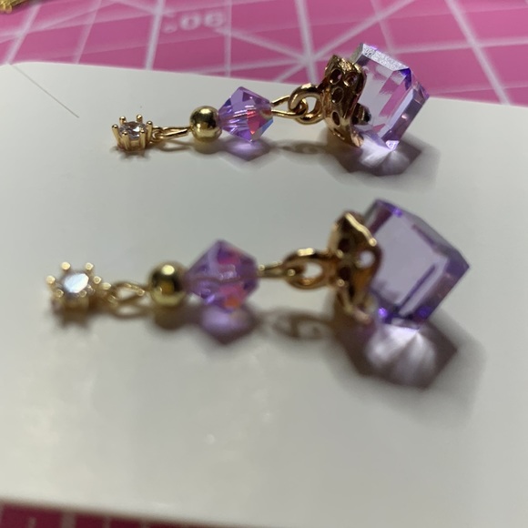 Cubic Zirconia Post Stud With Dangling Drop Purple Cubic Crystal Pendant - Picture 12 of 15